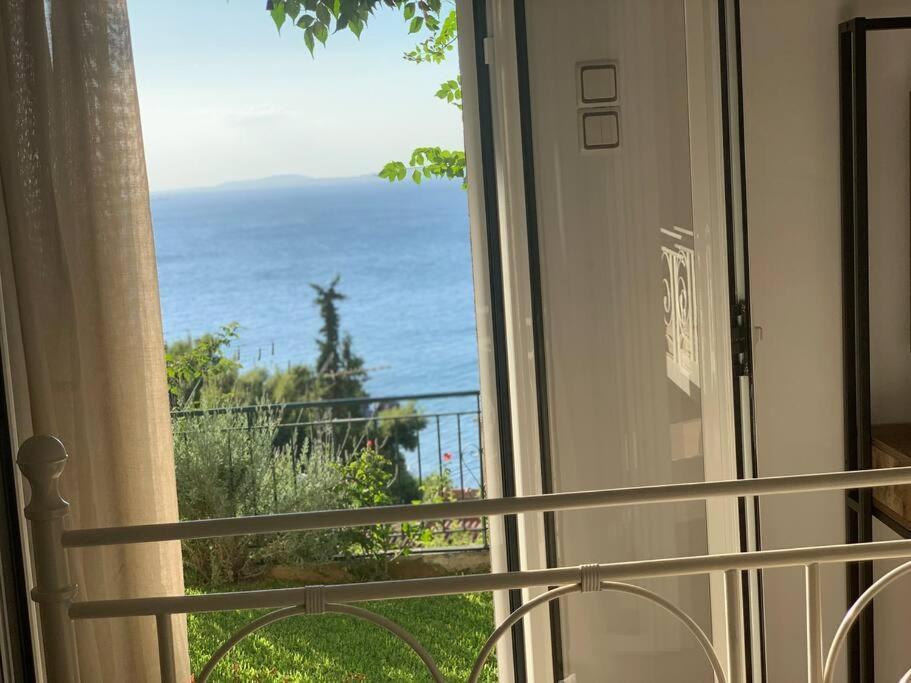 Amfiteatrico Sea View - Kalamos Attiki Lejlighed Markopoulon Oropou Eksteriør billede
